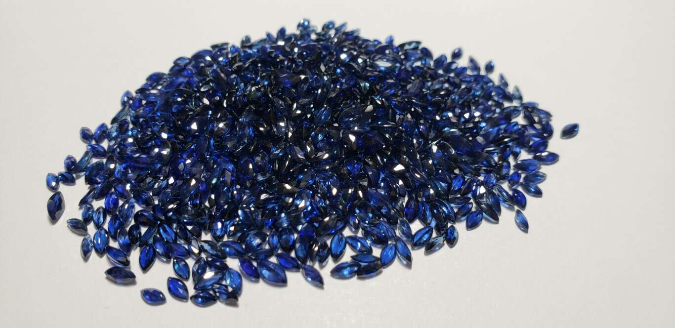 Blue Sapphire Mq: 4mm x 2mm