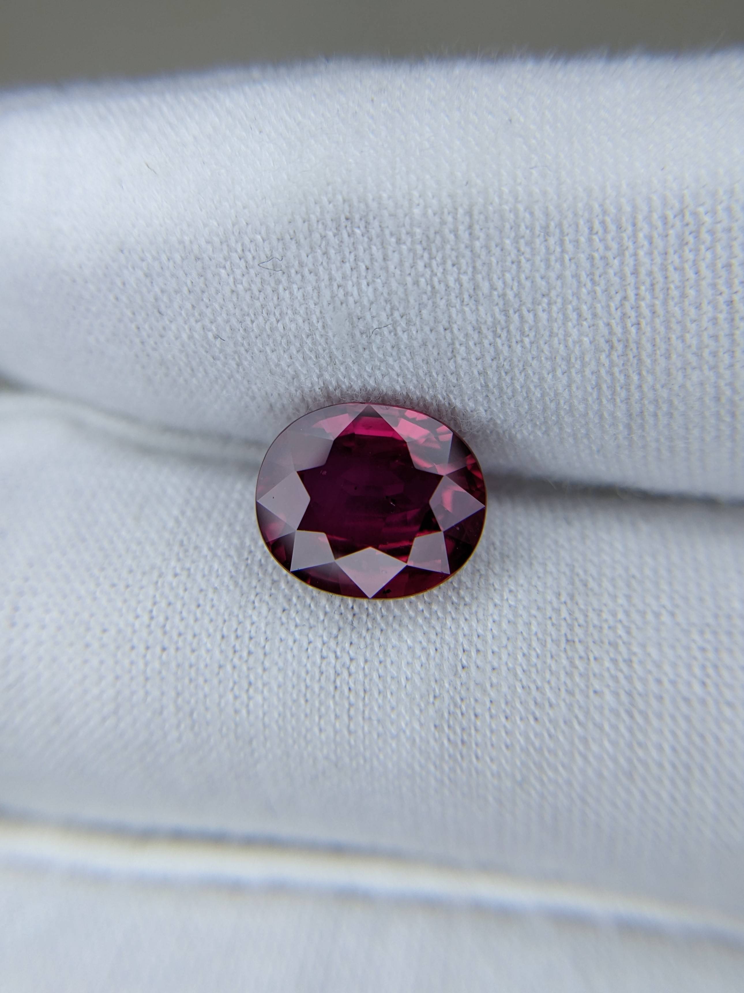 Ruby Oval: 4.02ct