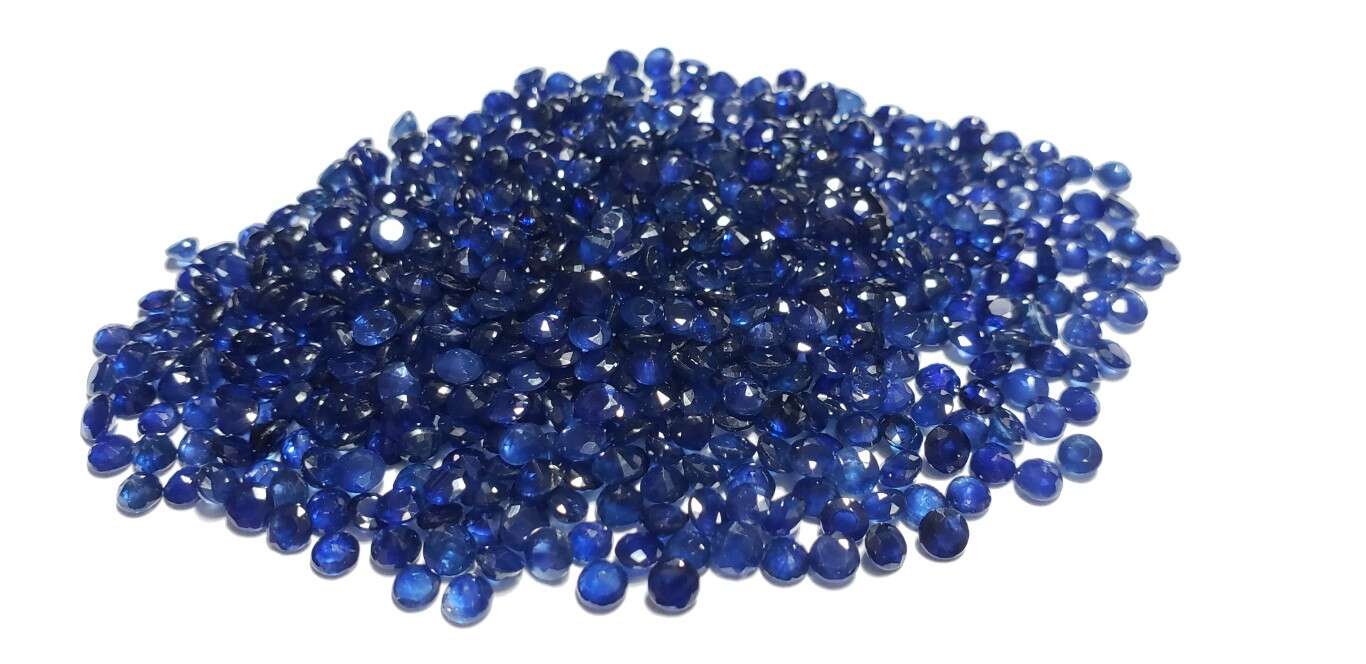 Blue Sapphire Round: 3.5mm - 4mm