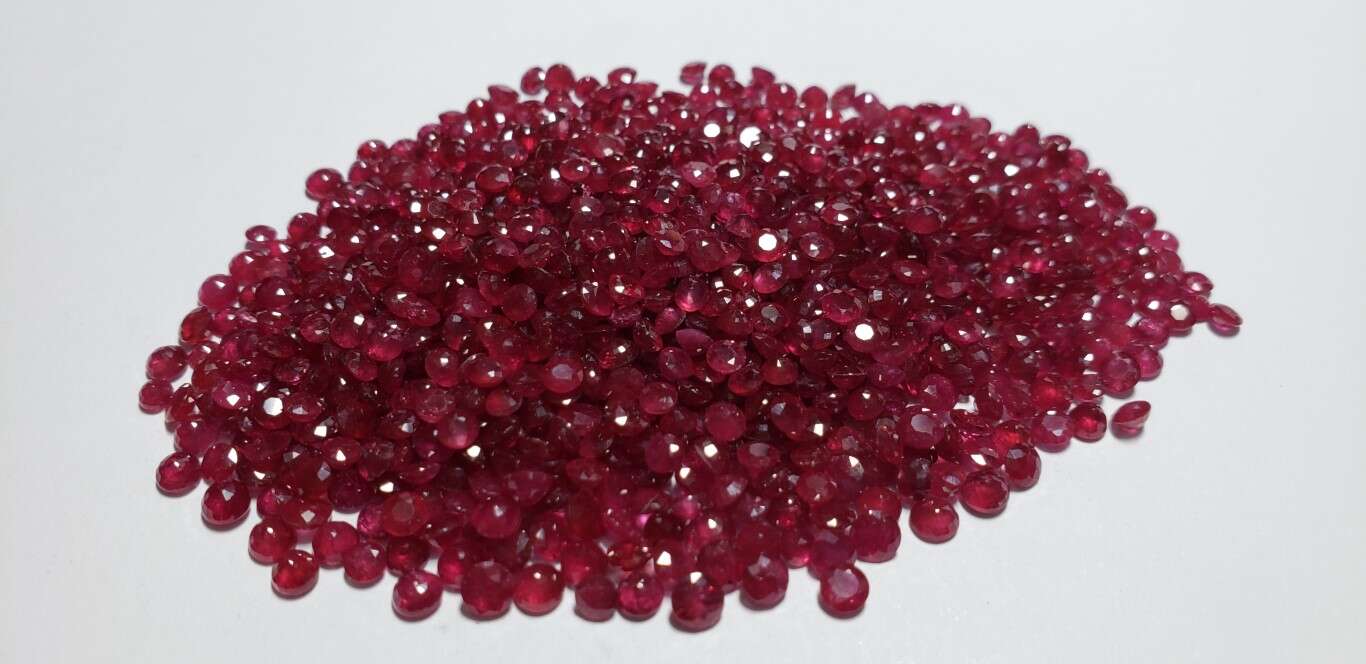 Ruby Round: 3mm - 3.5mm