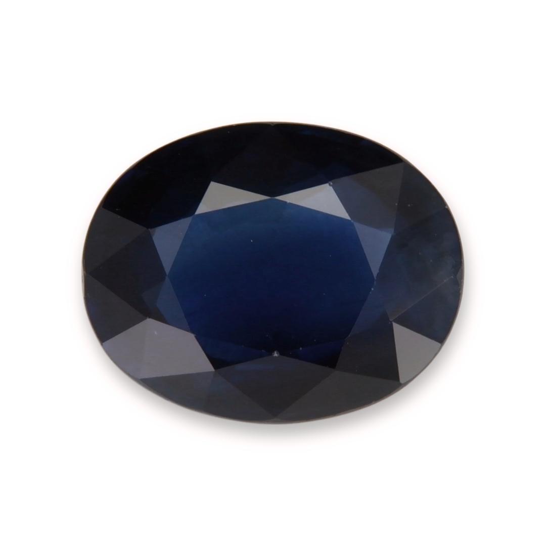 Sapphire Oval: 6.01ct