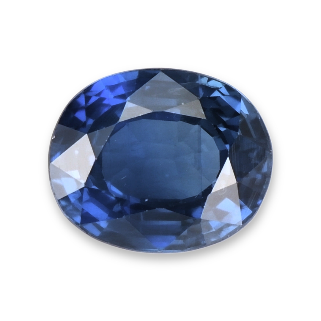 Sapphire Oval: 3.81ct