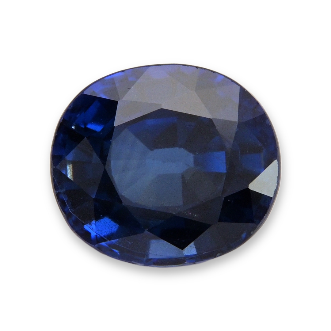Sapphire Oval: 3.47ct