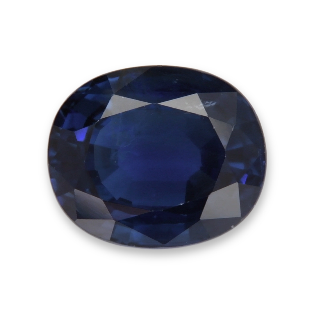 Sapphire Oval: 4.09ct