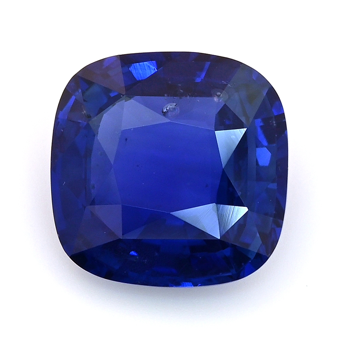 Blue Sapphire Cushion: 4.04ct