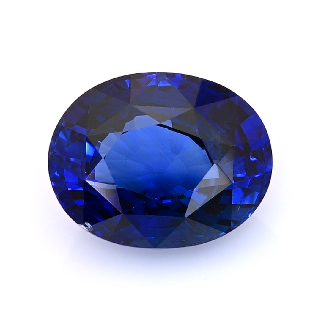 Sapphire Oval: 4.06ct