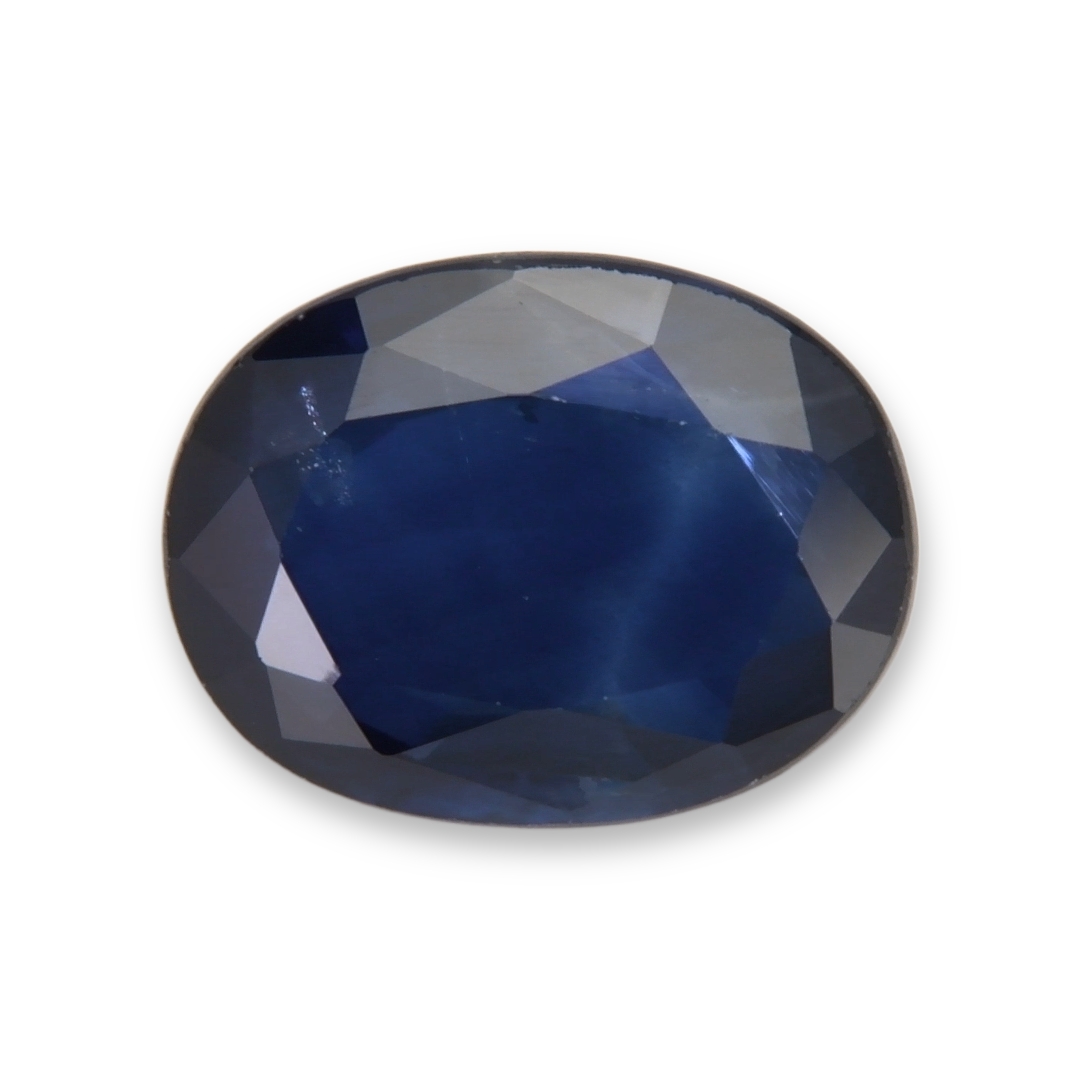 Sapphire Oval: 2.63ct