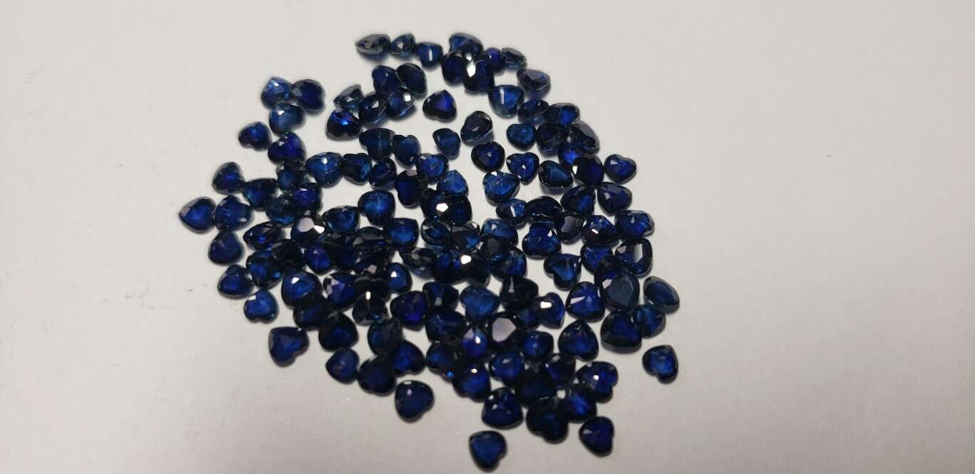Blue Sapphire Heart: 3mm - 4mm