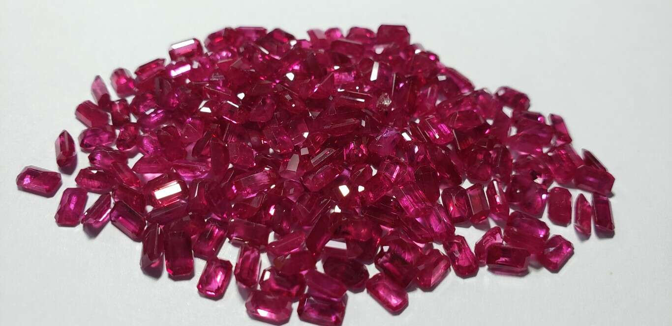 Ruby Octagon: 5mm x 3mm
