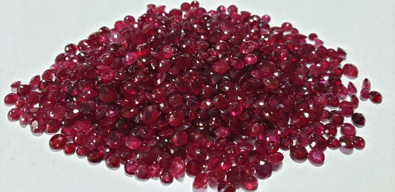 Ruby Round: 3mm - 4.5mm