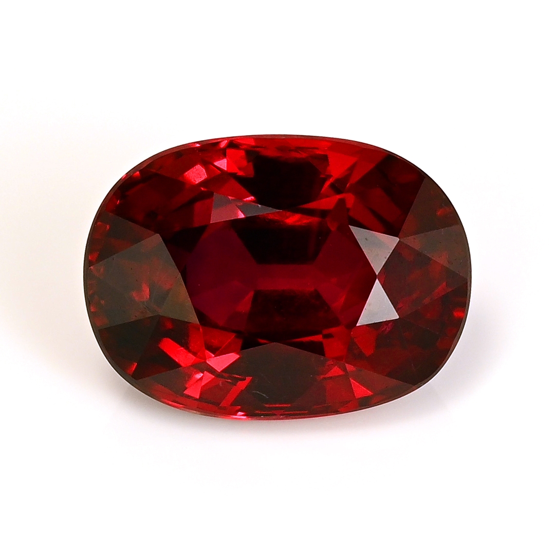 Ruby Oval: 4.52ct