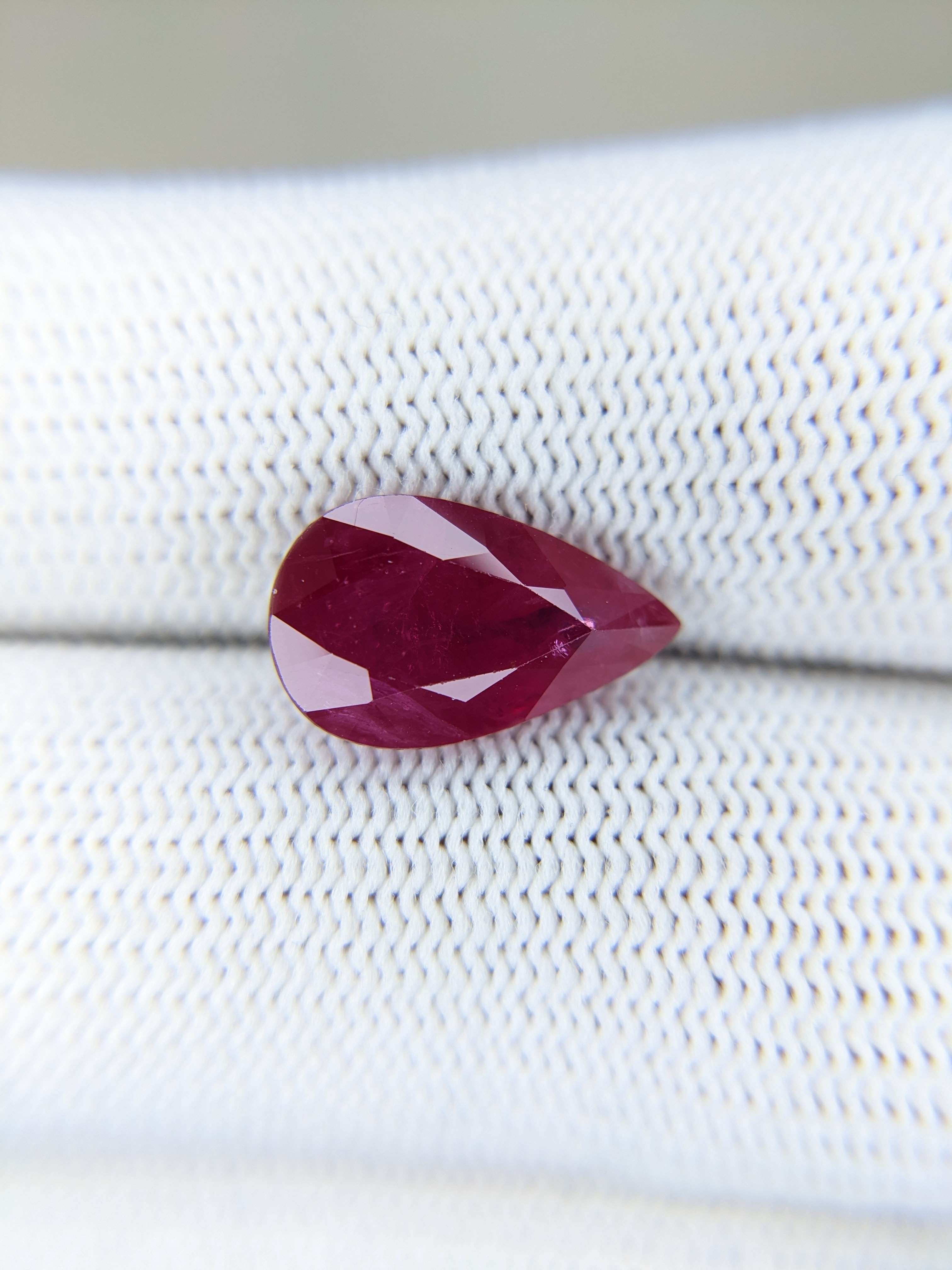 Ruby Pear: 5.08ct