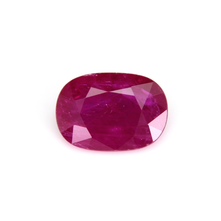 Ruby Oval: 3.70ct