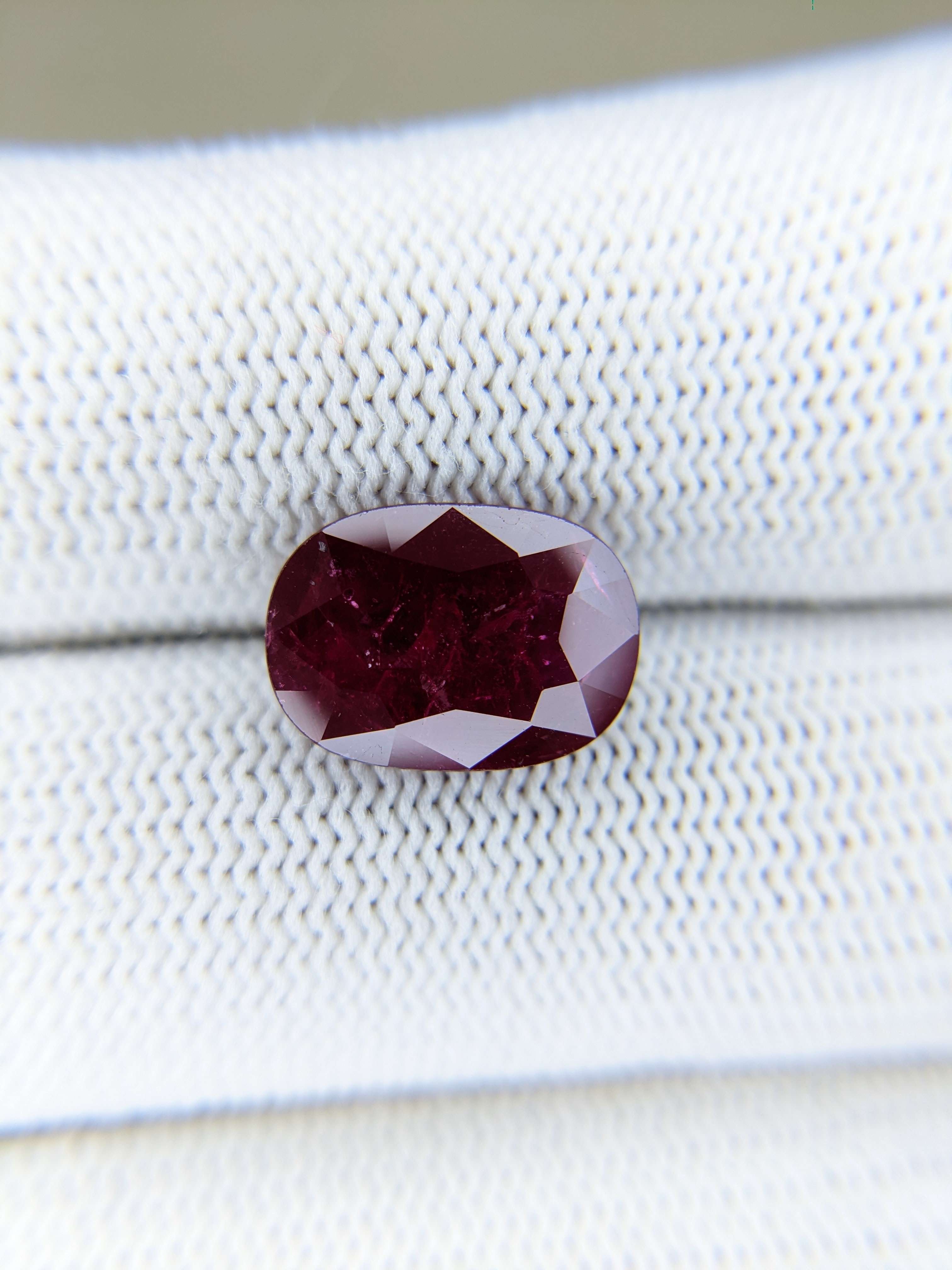 Ruby Cushion: 4.92ct