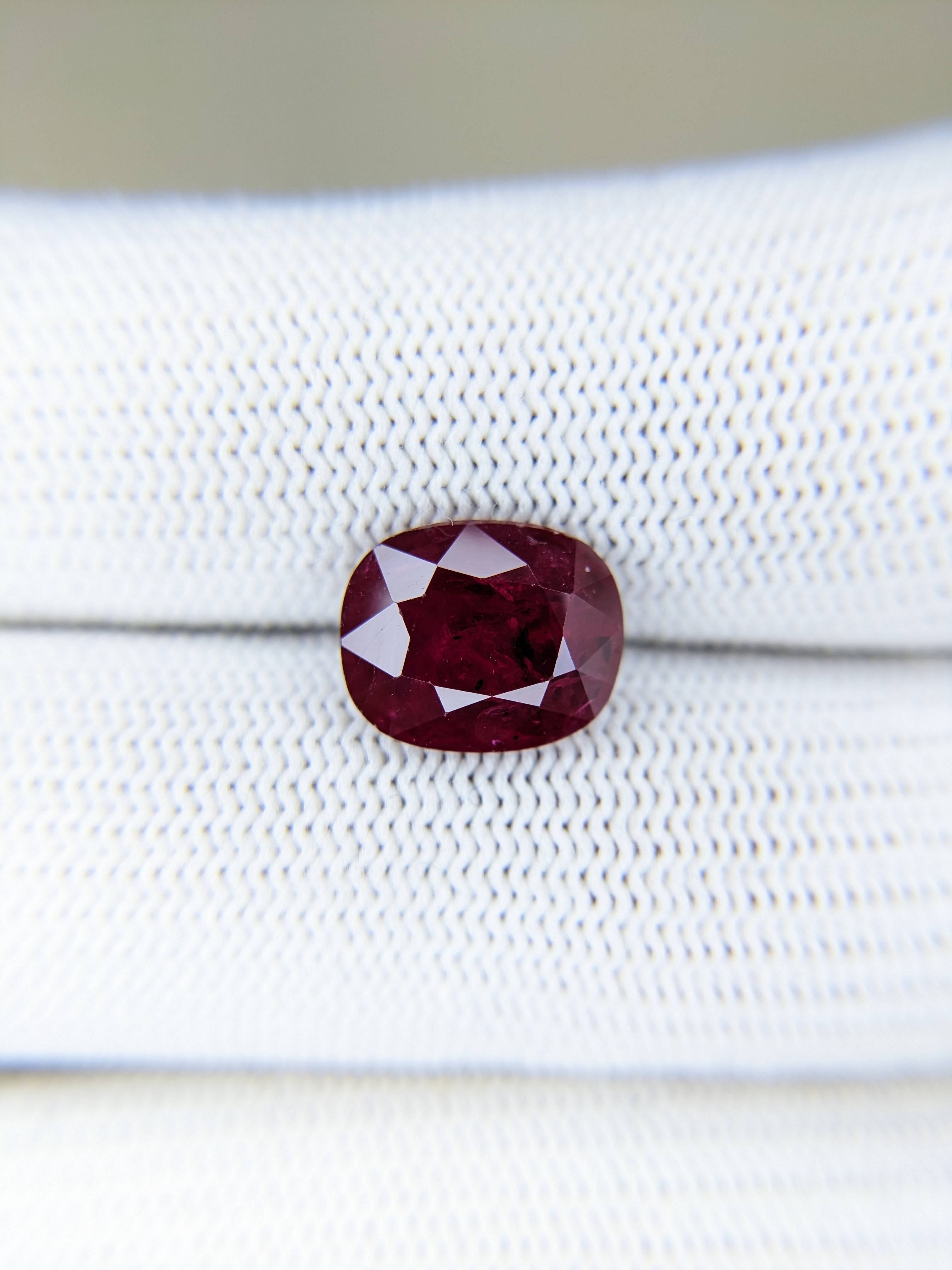 Ruby Cushion: 4.00ct