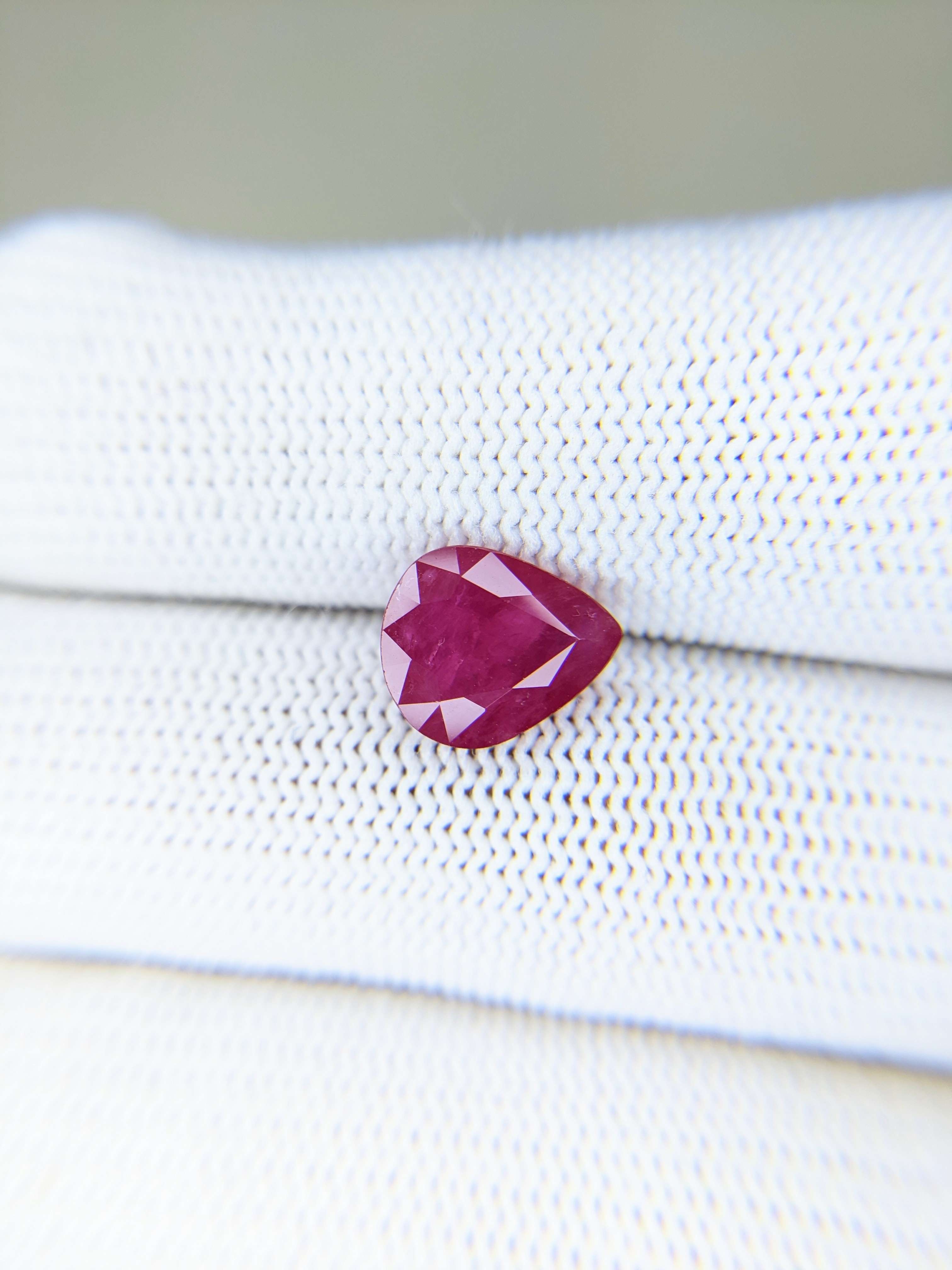 RUBY Pear: 3.60ct