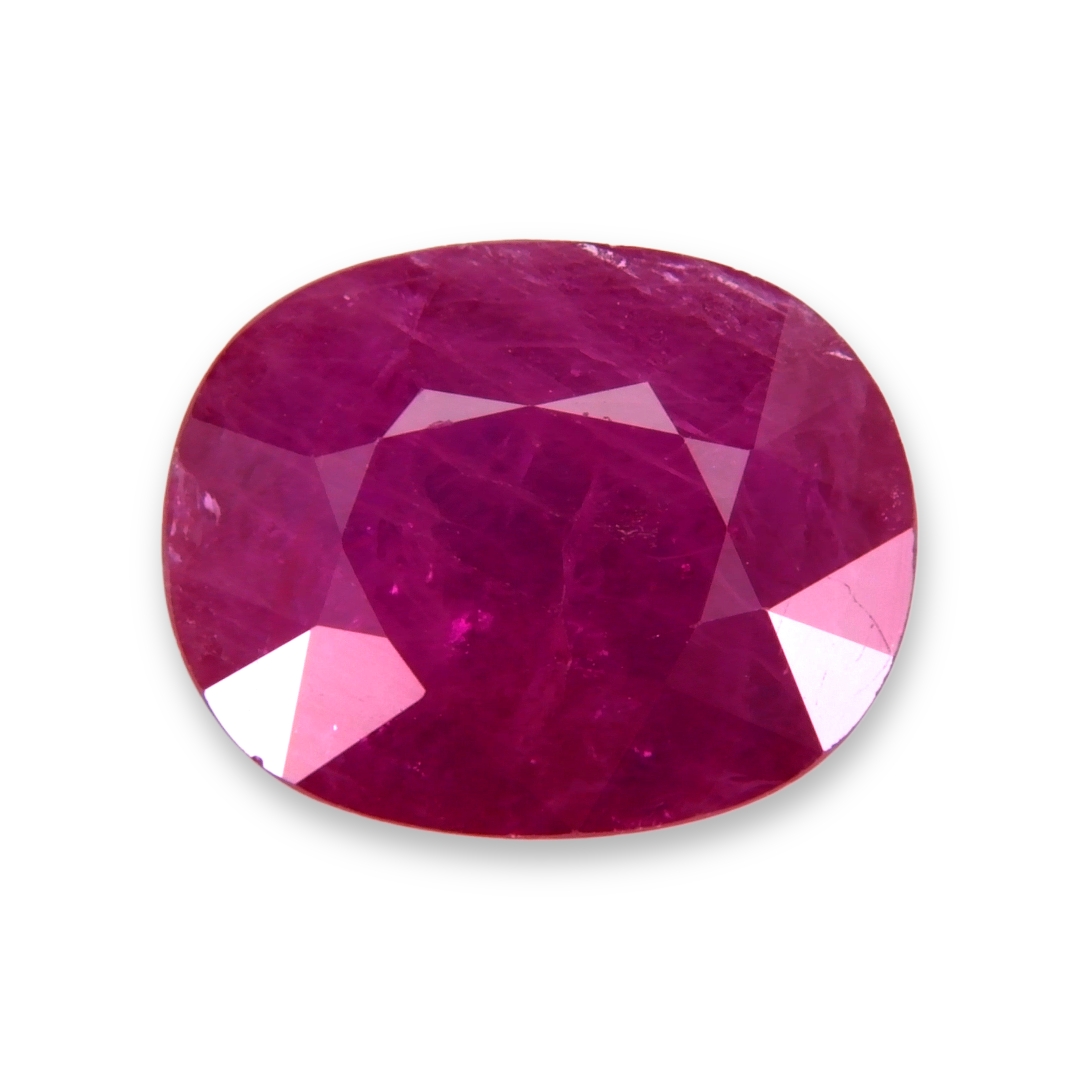 RUBY Oval: 3.76ct