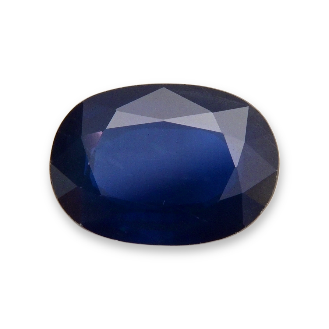 Sapphire Oval: 3.25ct