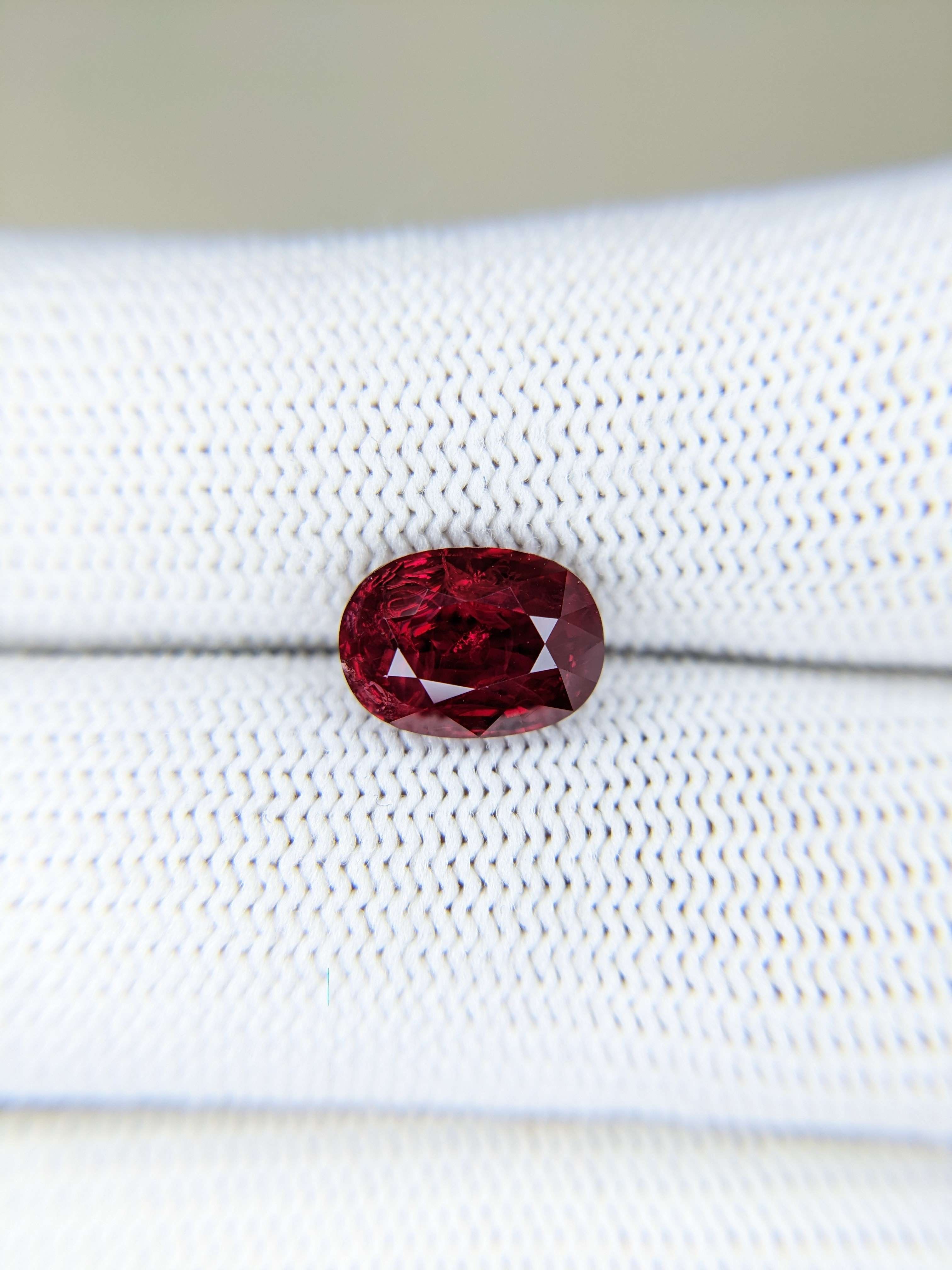 Ruby Oval: 3.18ct