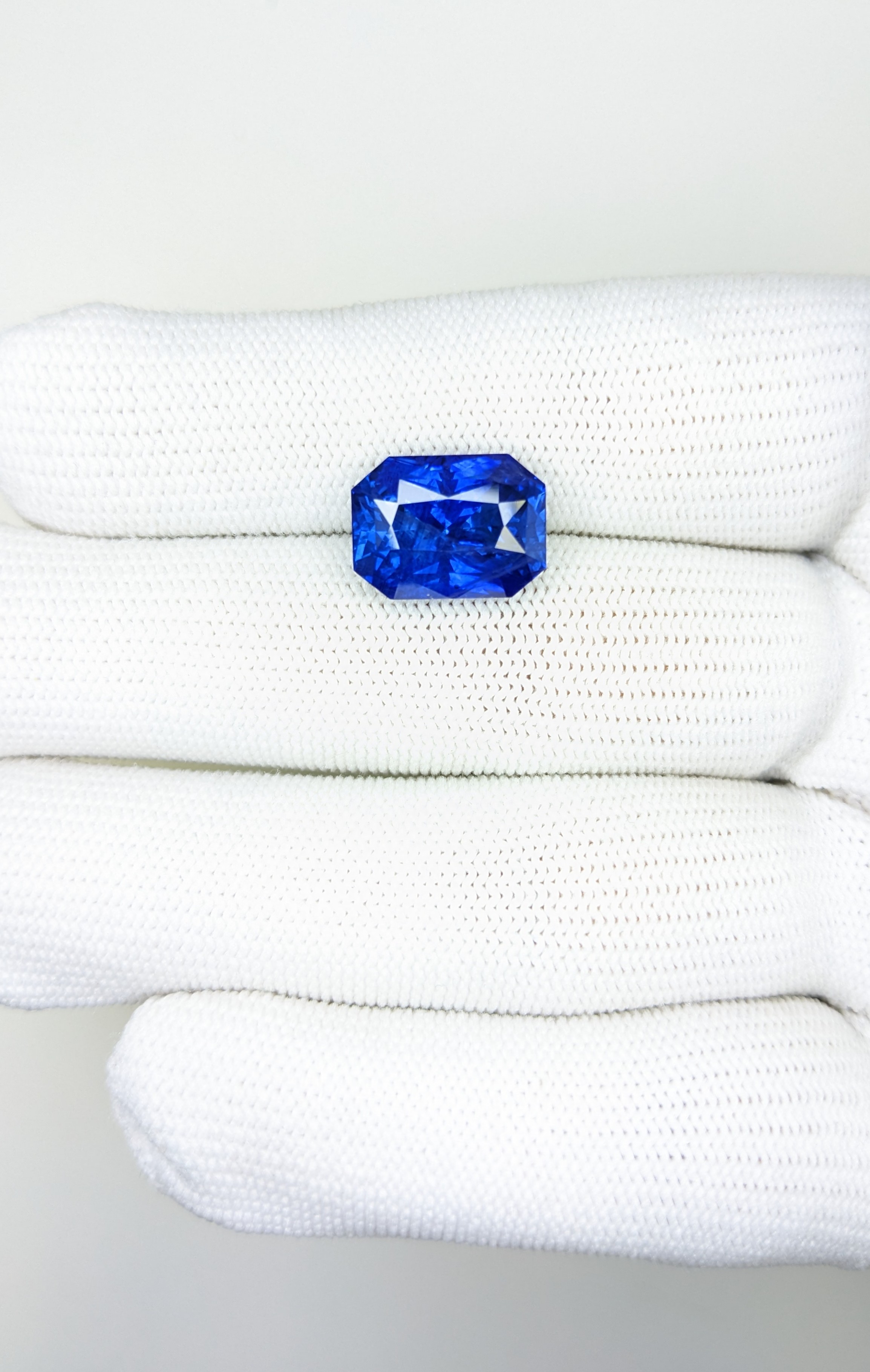 Sapphire Octagonal: 9.08ct