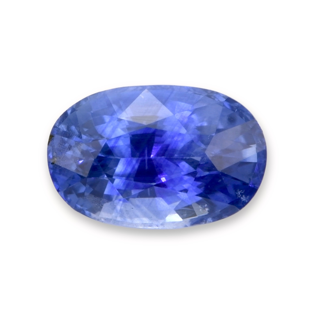 Sapphire Oval: 2.43ct
