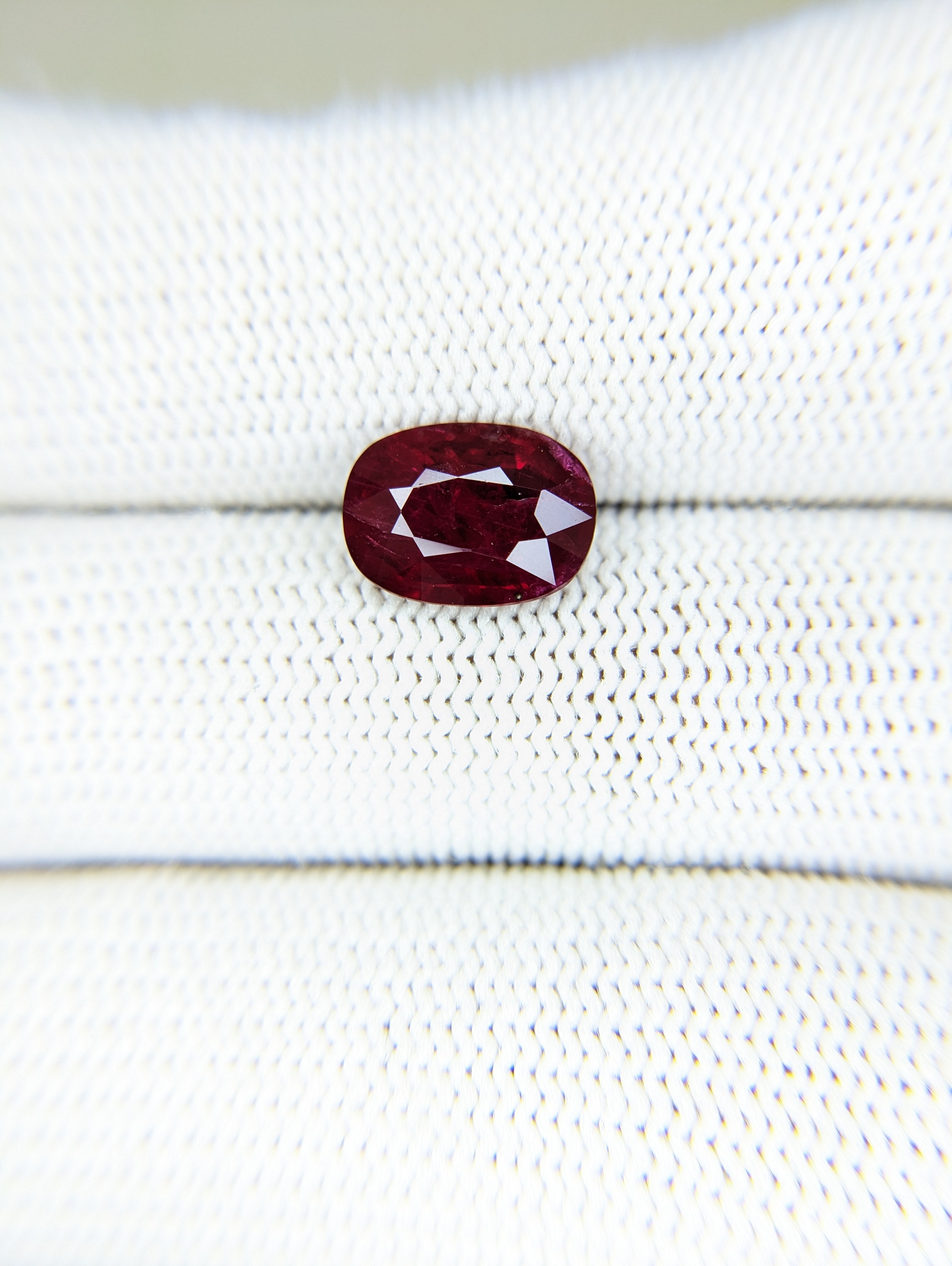 RUBY Cushion: 3.47ct